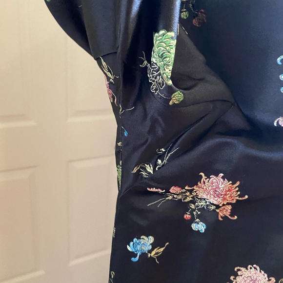 Vintage Hong Kong Dynasty Brocade Dress/Robe - Picture 8 of 15